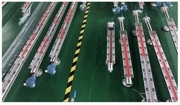 頂裝式磁性液位計產品圖